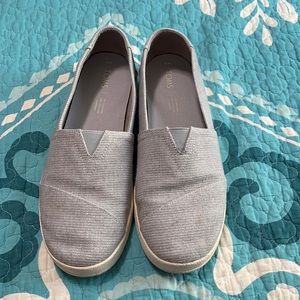 Toms size 9